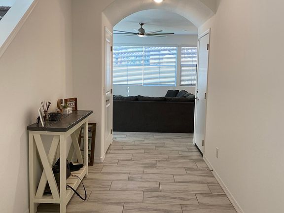 Entry way