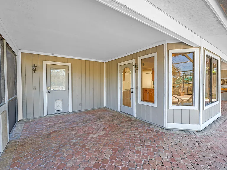 2789 Valencia Ln W — Photo 11
