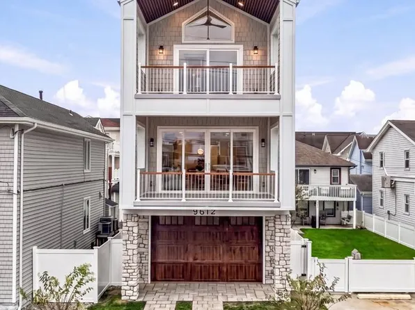 9612 Monmouth Ave, Margate, NJ 08402