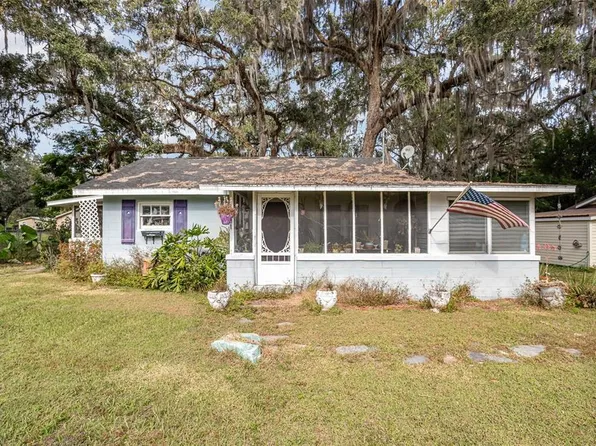 13081 E Highway 25, Ocklawaha, FL 32179