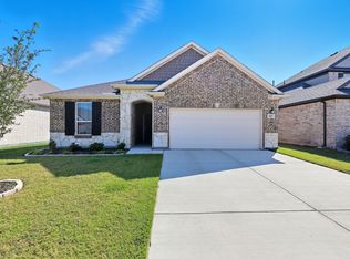 507 Claremont Dr, Justin, TX 76247