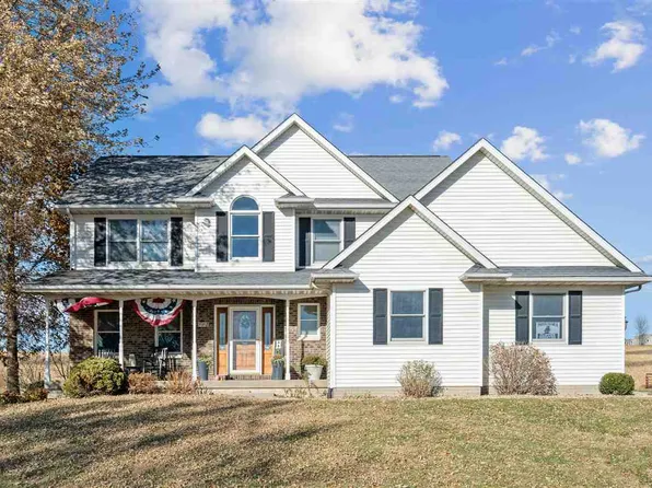 502 W State St, Oxford, IA 52322