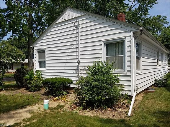 3rd image of 2122 W 14th St