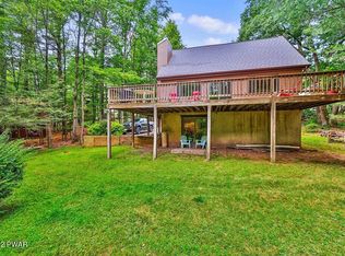 1009 Sunrise Ct, Lake Ariel, PA 18436