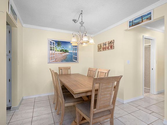 5th image of 109 Lakes End Drive #D