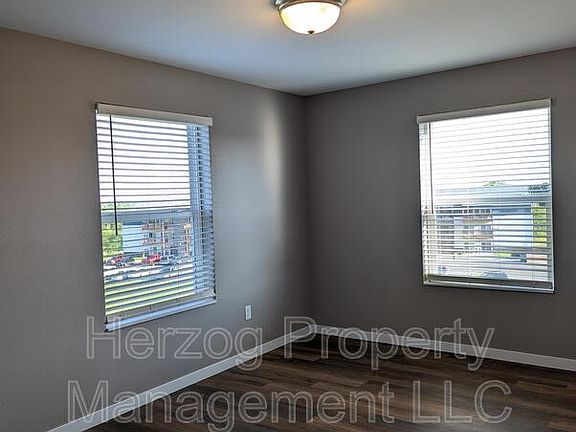 5th image of 1873 10th Ave E APT 201