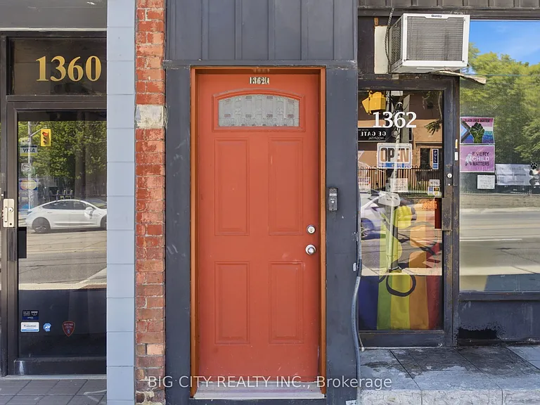 1362 Bathurst St #UPPER — Photo 5