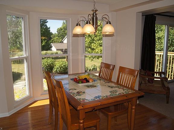 3rd image of 2778 Saybrooke Blvd