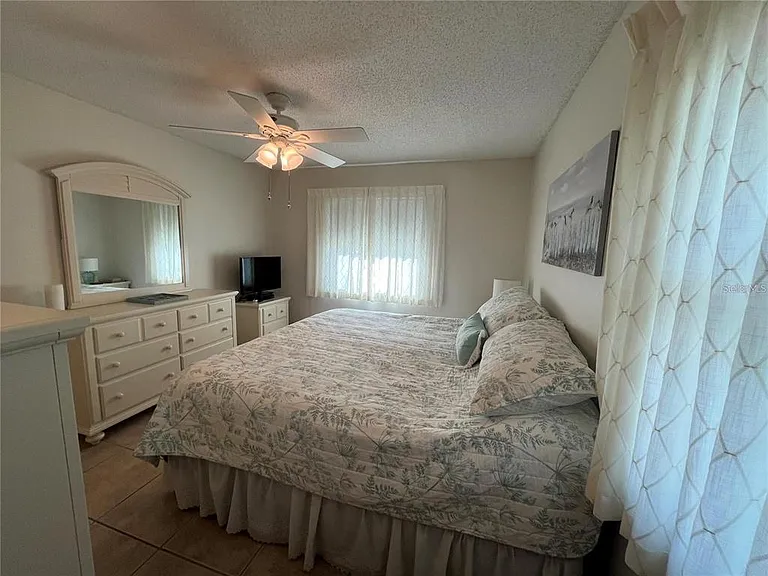 1907 Canterbury Ln #10 — Photo 19