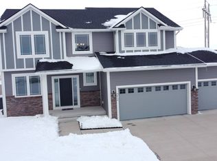 4814 NE Oak Dr, Ankeny, IA 50021