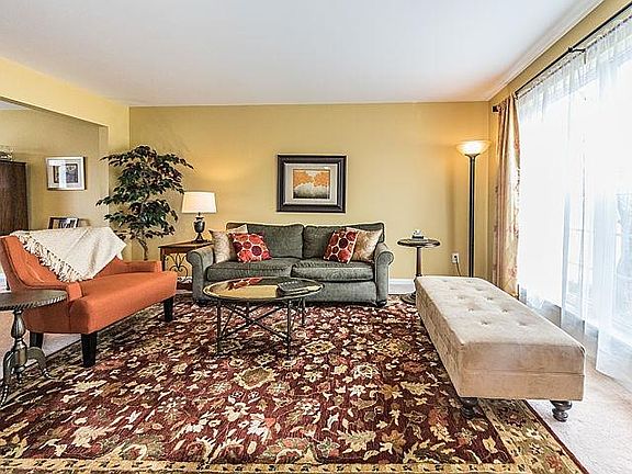 4th image of 3764 Palisades Blvd