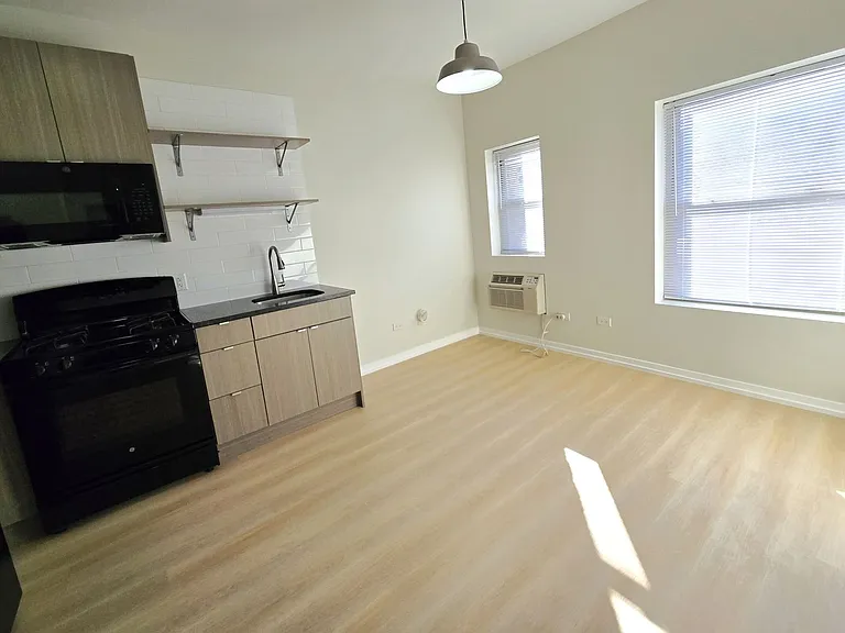 5051 N Kenmore Ave — Photo 51