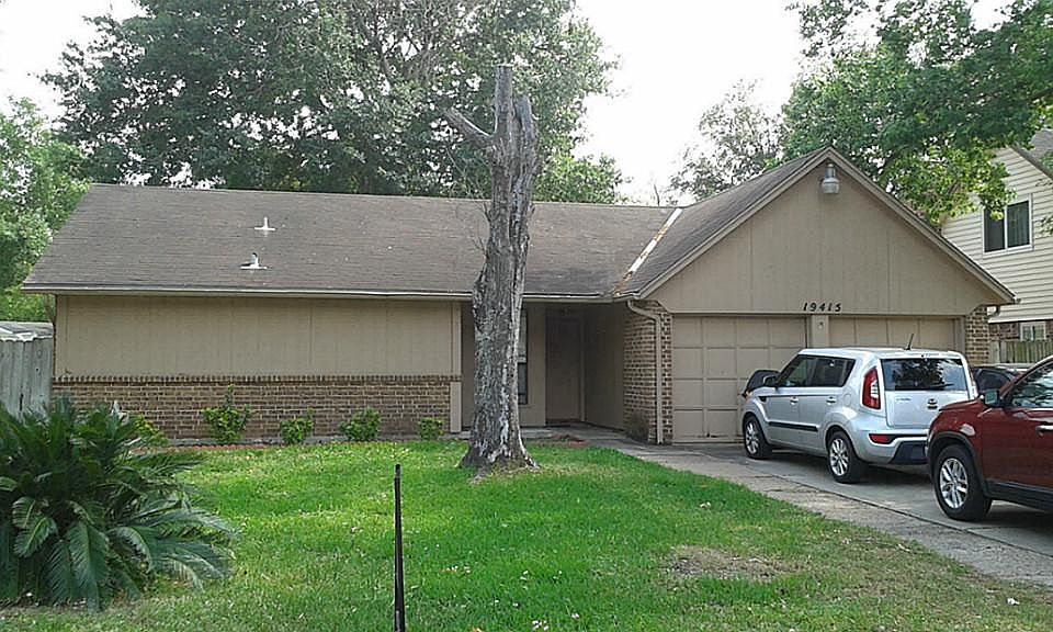 1st image of 19415 Gooselake Ln