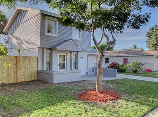 1784 Taylor Lake Pl, Seminole, FL 33778