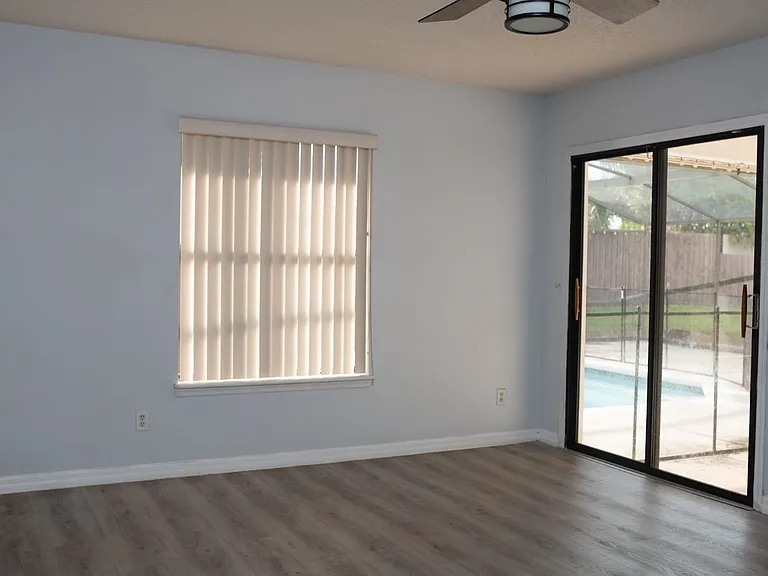 700 Columbus Way — Photo 8