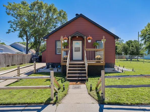 2011 S 13th St, Council Bluffs, IA 51501