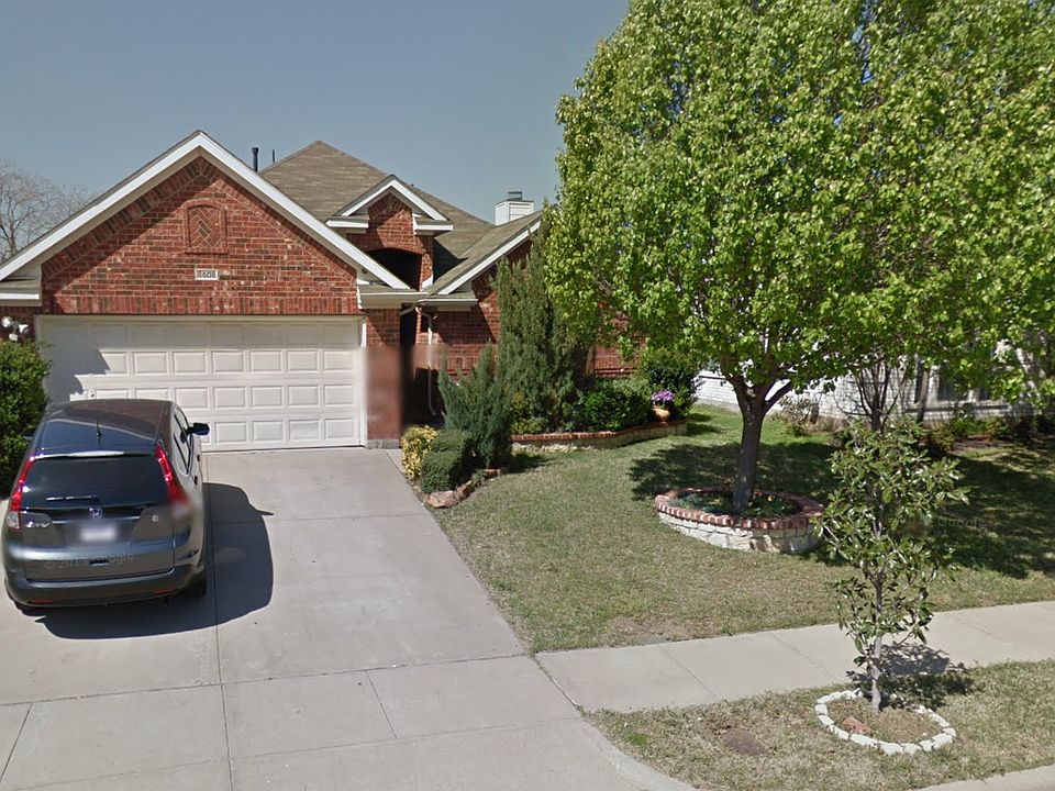 A front yard view