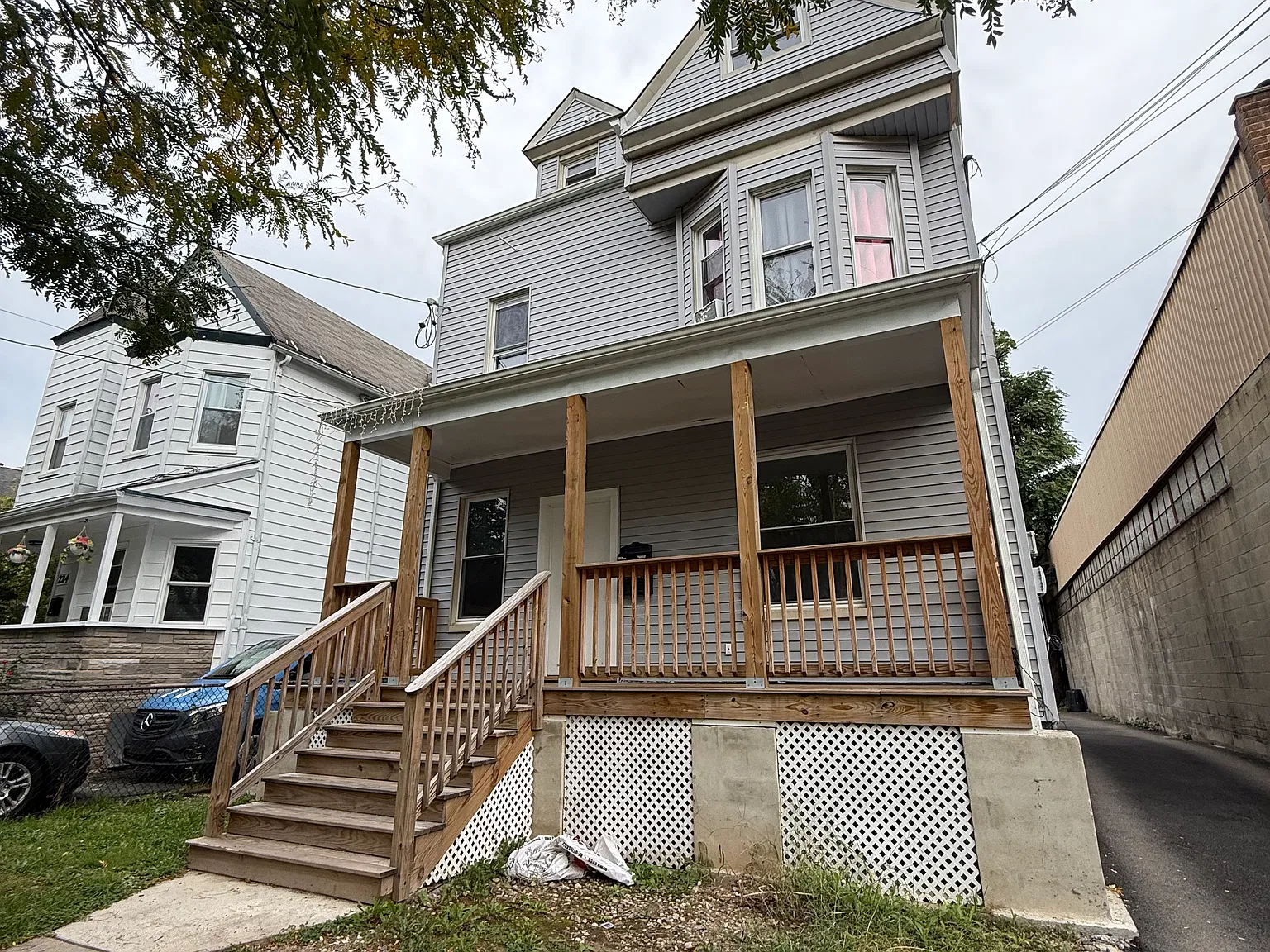 4 bed, $3,400 — Photo 2