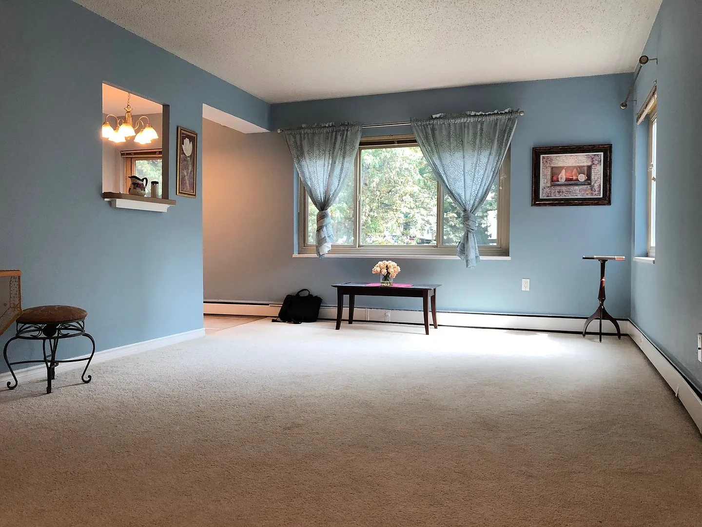 Nice 2 bed, 1 bath Downtown Seattle-Elektra Condo for Rent — Photo 3