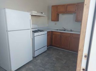 930 N 8th St #A, Springfield, IL 62702