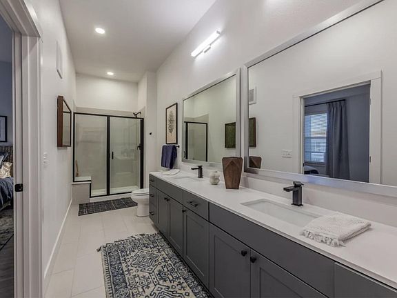 4th image of 4602 Ross Ave #104