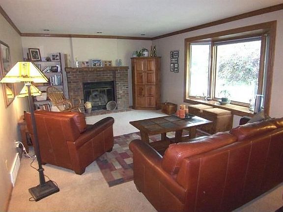 2nd image of 616 Marshal Ct