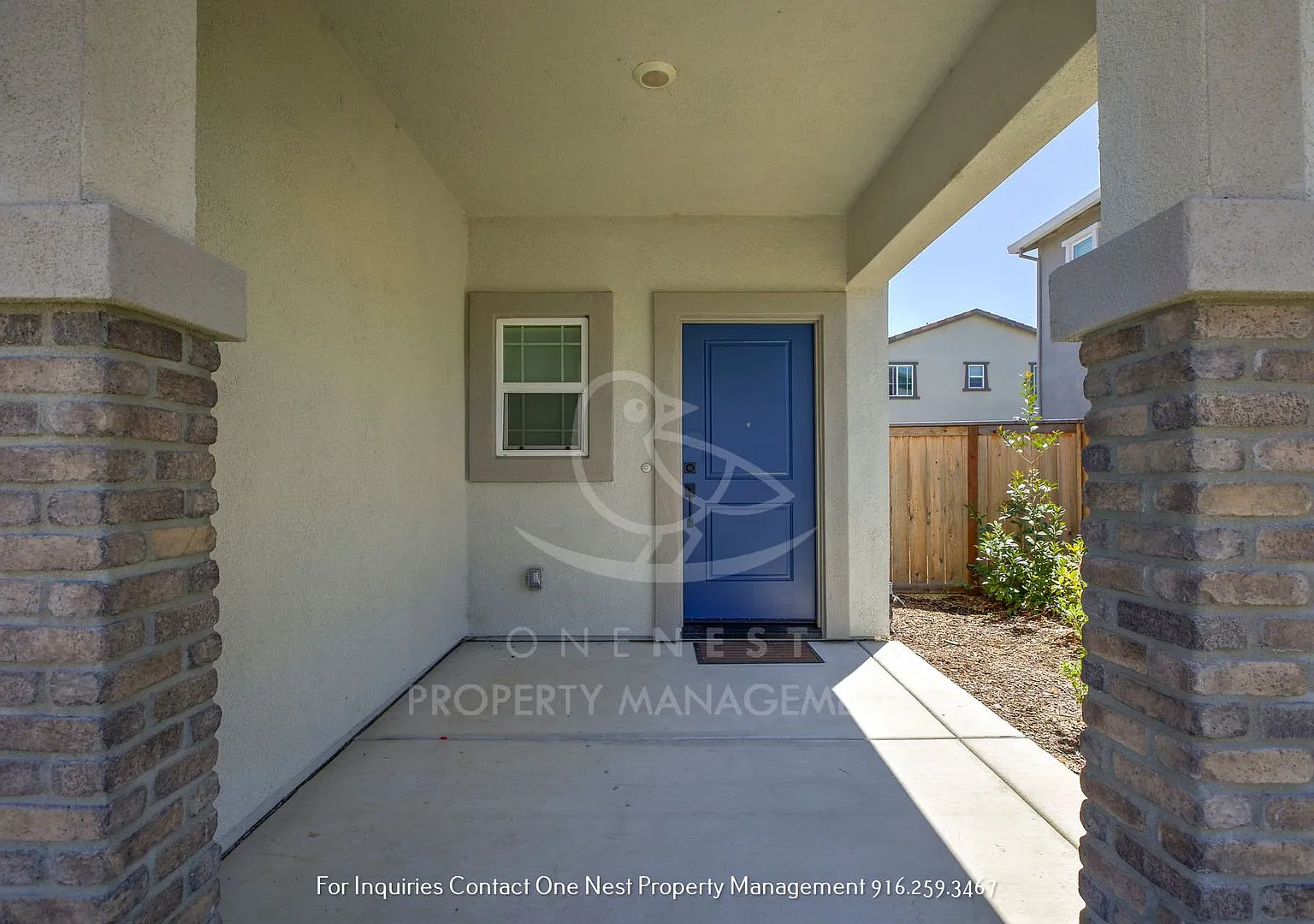 4 bdrm 2.5 bth, 1678 sq ft — Photo 3