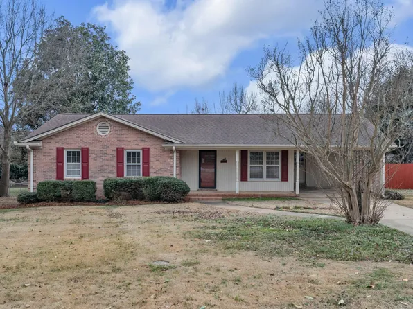 614 Heathwood Dr, Taylors, SC 29687