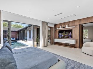 (Undisclosed Address), Miami Beach, FL 33140