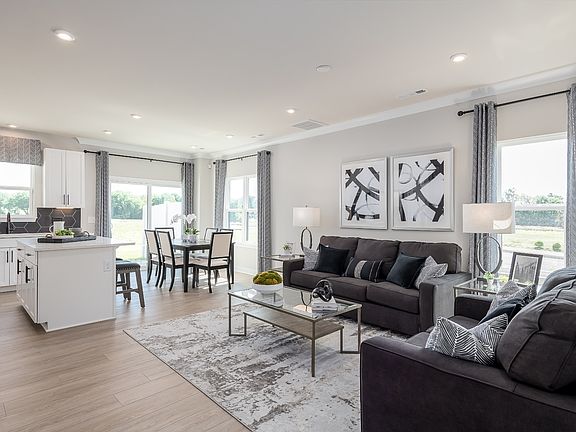 4th image of 2045 Walnut Ln #297C