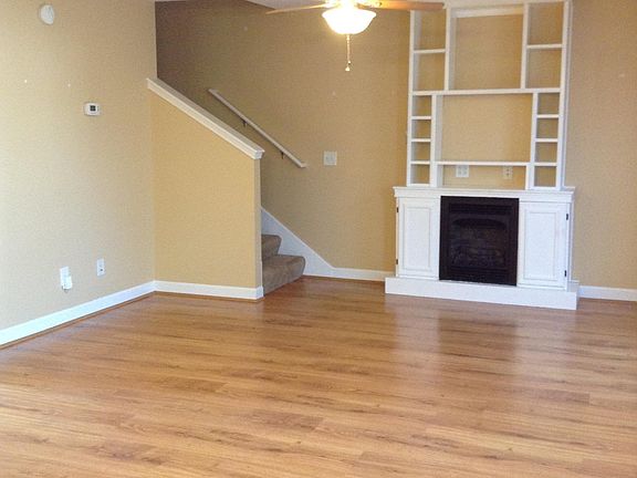 3rd image of 913 Tapoco Ct