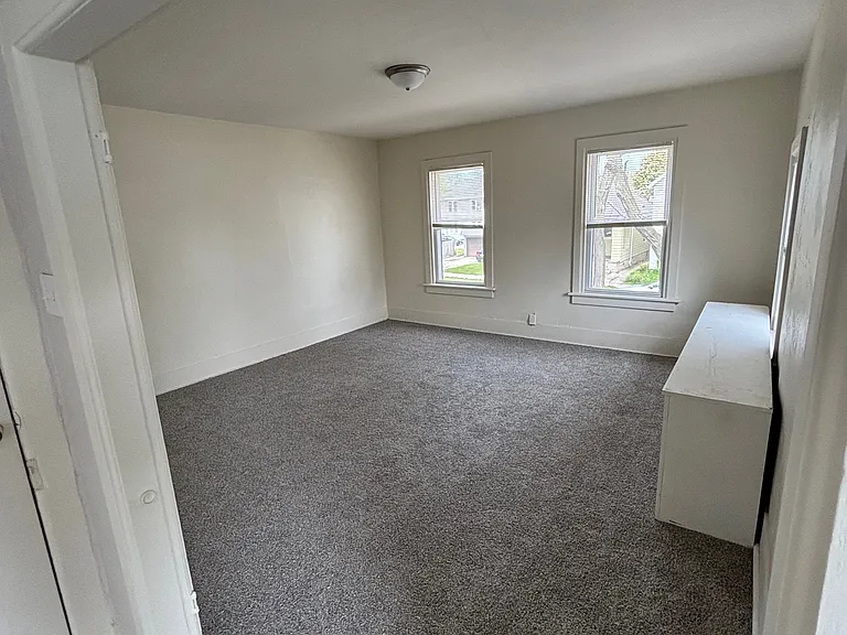 1521 Michigan Ave — Photo 8