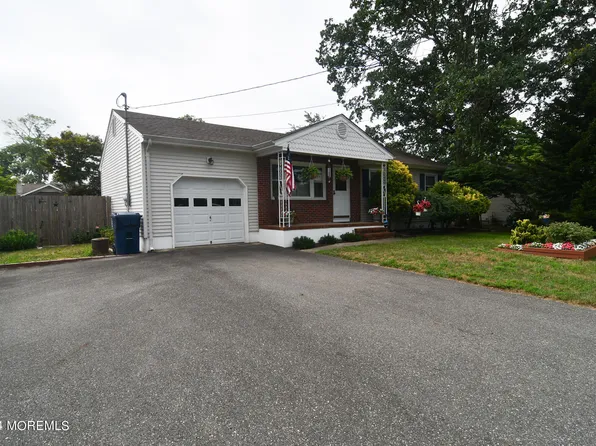 1017 Beachwood Boulevard, Beachwood, NJ 08722