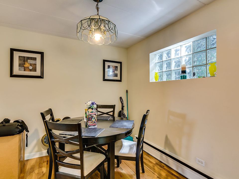 1st image of 2645 W Carmen Ave APT 101