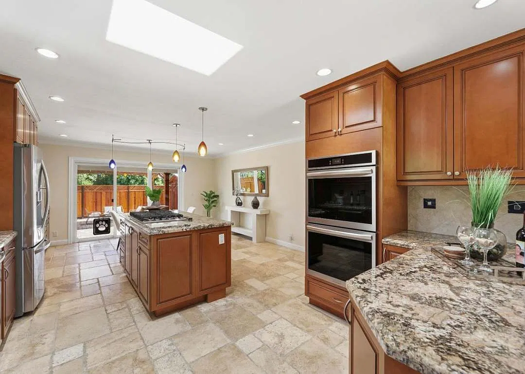 3 bed, 1572 sqft, $5,500 — Photo 4