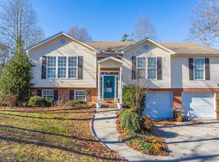 2476 Quarles Rd, Rocky Face, GA 30740