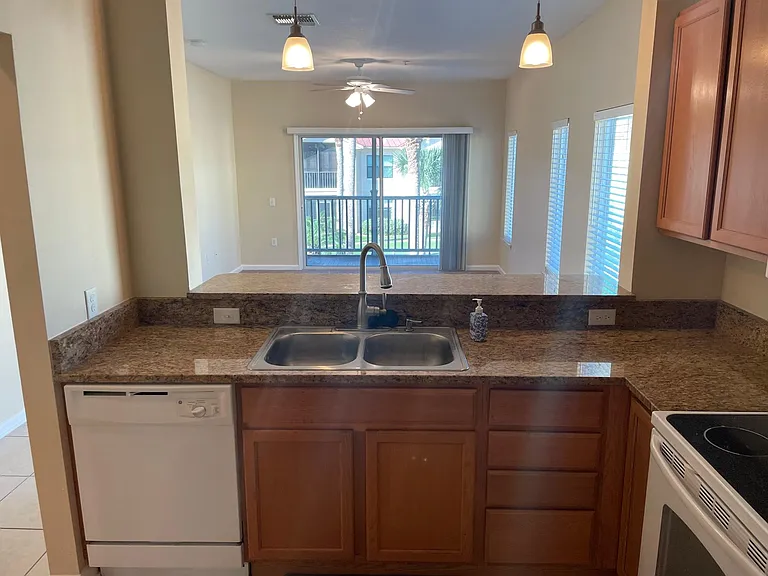 403 Bouchelle Dr #212 — Photo 5