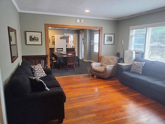 sharing Living Room