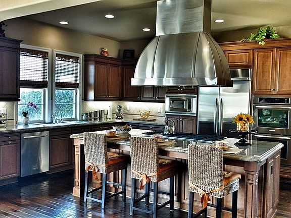 Beautiful chef's kitchen