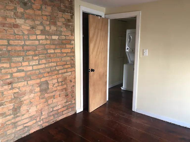 74 Sussex Ave #2 — Photo 8