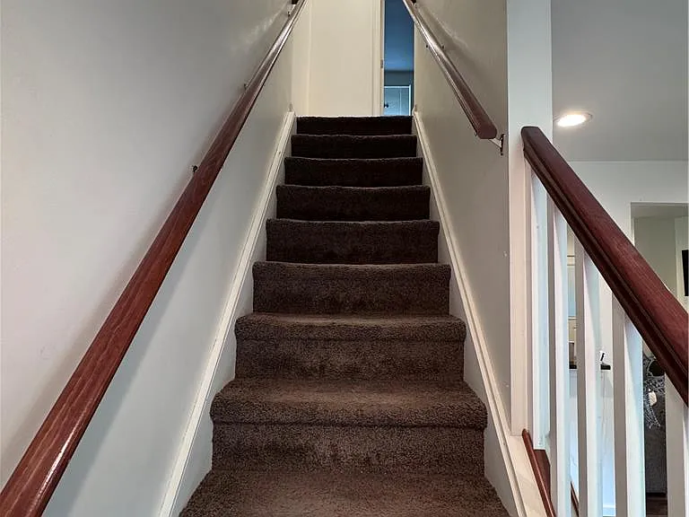 130 Hidden Spur Rd E — Photo 11