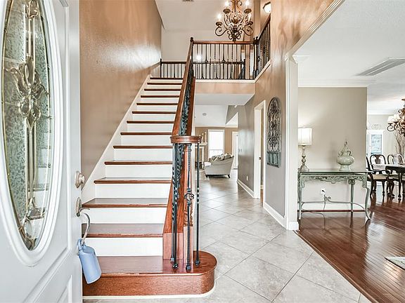 4th image of 7522 Sunny Oaks Way