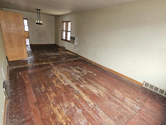 5th image of 422 Garfield Ave