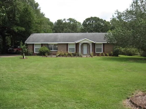 325 Dogwood Dr, Mobile, AL 36609