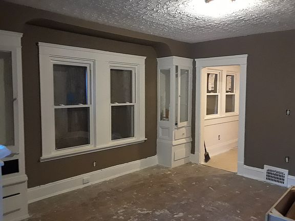3rd image of 1077 E 143rd St