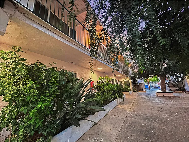 1109 S Minnie St #1109 — Photo 1