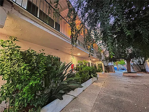 1109 S Minnie St #1109 Photo 1