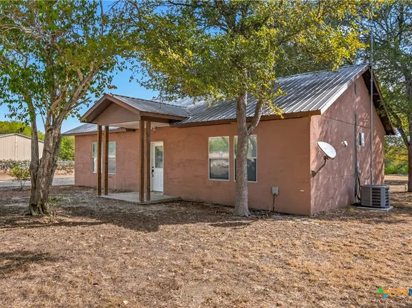 245 Muehl Rd, Seguin, TX 78155