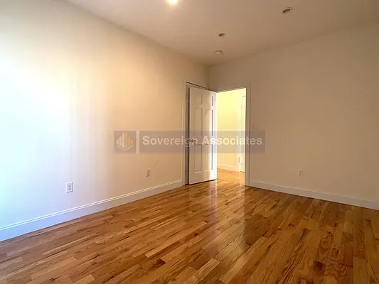 Rented by Sovereign Associates | media 9