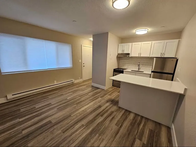 400 E Union St #2 — Photo 7